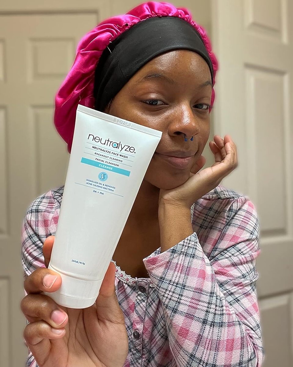 Neutralyze customer holding her product